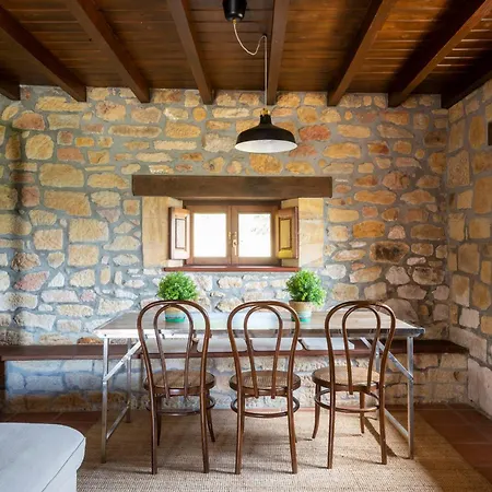 Casa Roble Guemes