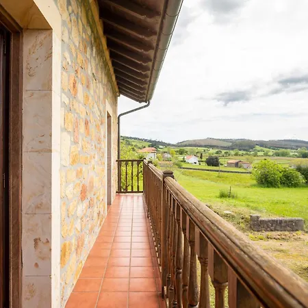 Holiday home Casa Roble Guemes